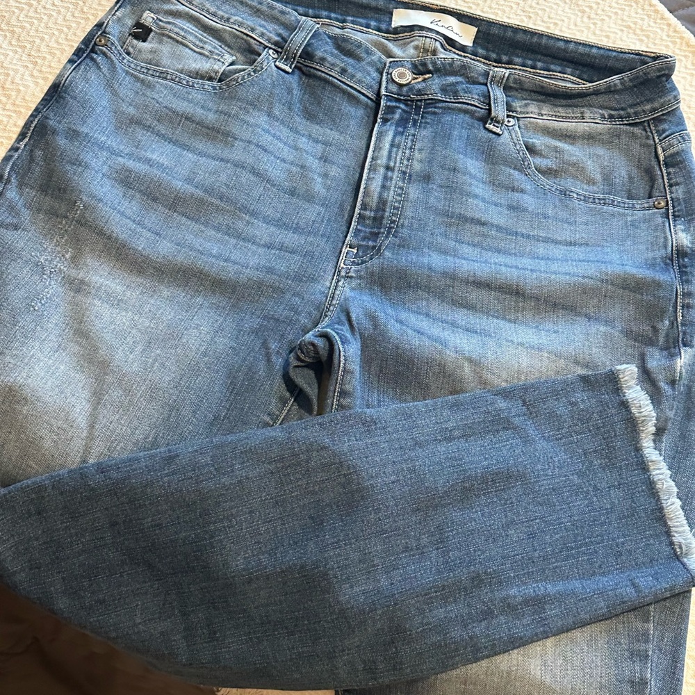 KanCan Women's Relaxed Blue Jeans
